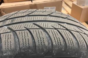 Cerchioni e gomme invernali 195/65/r15 golf 2009