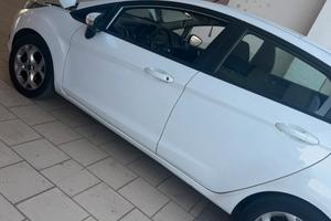 ford fiesta 2015