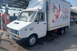 iveco dayli sponda idraulica funzionante 