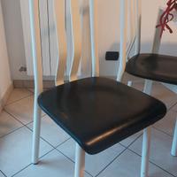 4 sedie in legno bianche
