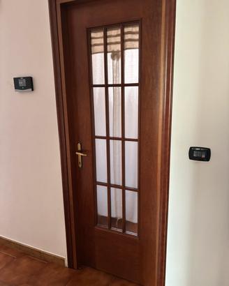 2 porte legno con vetrata