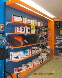 Arredamento completo per negozio