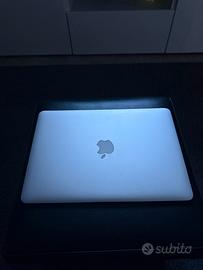 MacBook Air 13”