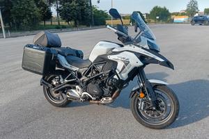 MOTO BENELLI TRK 502