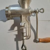 Tritacarne manuale in ghisa tipo 5