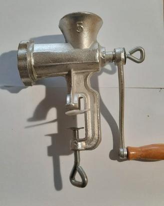 Tritacarne manuale in ghisa tipo 5