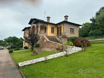 Villa singola Torricella Verzate