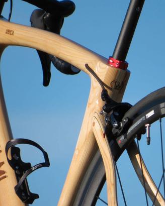 bici di legno artigianale