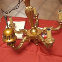 lampadario in stile dorato