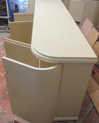 Madia in legno beige laccato