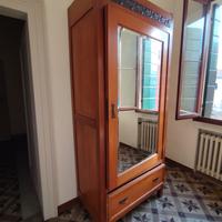 armadio con specchio