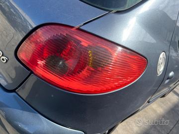 Fanale posteriore dx Peugeot 206