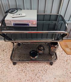 Tavolino porta TV in vetro