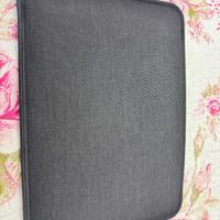 Custodia ICON con Woolenex per MacBook 13"