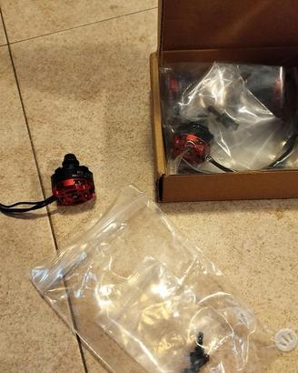 N°4 motori Brushless RC RS2205 2205 2300K droni