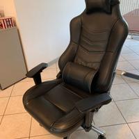 Sedia gaming AKRacing in pelle nera