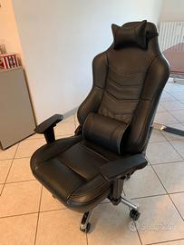 Sedia gaming AKRacing in pelle nera