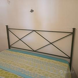 Struttura letto in ferro  battuto già smontata