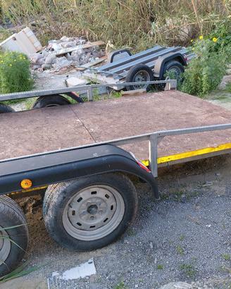 rimorchio porta auto e merci