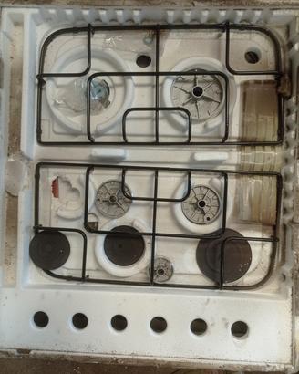 Piano cottura Indesit pi640a