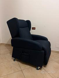 Poltrona relax elettrica alzapersona reclinabile