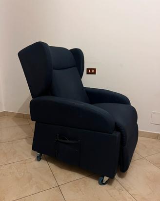 Poltrona relax elettrica alzapersona reclinabile