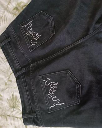 Due jeans al prezzo di uno