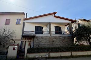 CASA INDIPENDENTE A SIGNA