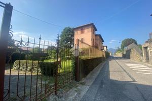 VILLA SINGOLA A PALADINA