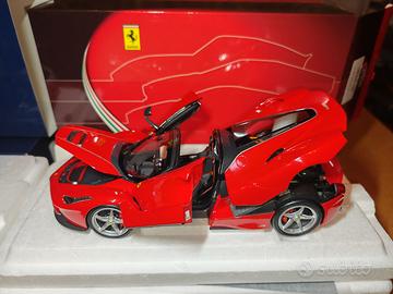 FERRARI LAFERRARI APERTA 1:18 BBR MODELS