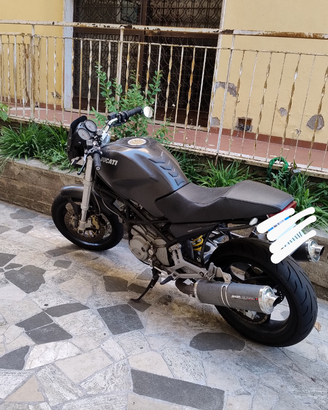 Ducati Monster 600