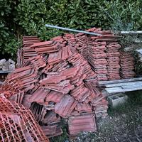 TEGOLE MARSIGLIESI USATE IN BUONE CONDIZIONI