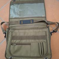 Borsa Militare modello tascapane.