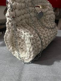 Borsa fatta al uncinetto