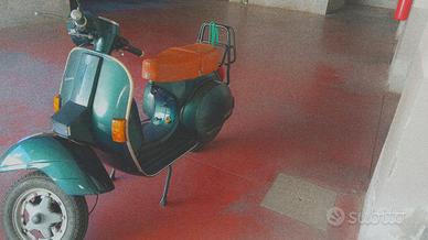 Vespa PX