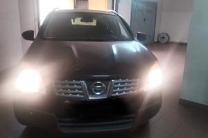 Nissan  Qashqai 