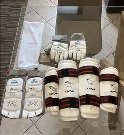 protezioni per taekwondo