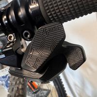 Comando SRAM GX AXS 12v con supporto
