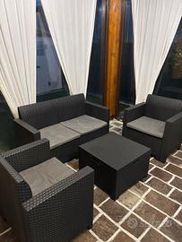 Salottino in resina da esterno