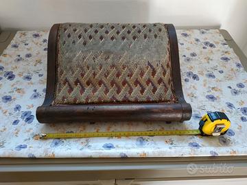 Antiquariato poggiapiedi in noce