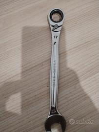 Chiave a cricchetto da 17 
