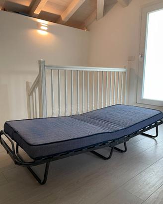 Letto Brandina Pieghevole a Doghe con Materasso
