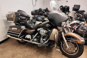Harley-davidson FLHTCU Ultra Classic Electra Glide