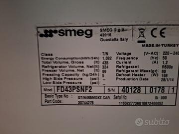 Frigorifero SMEG con congelatore modello FD43PSNF2