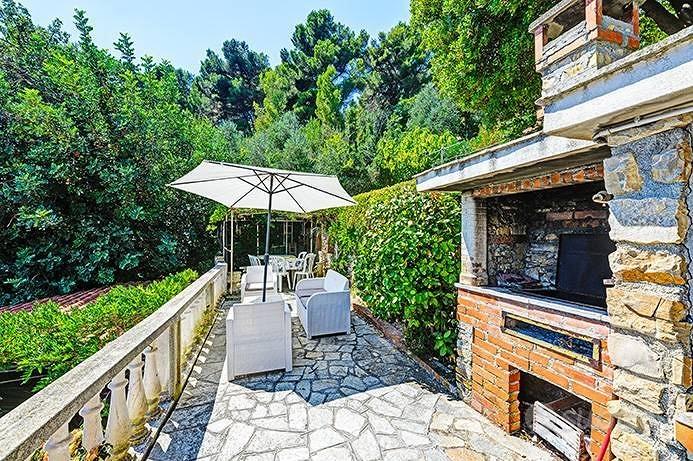Villa di 202 m² con 5 locali e box auto a Andora - Altro