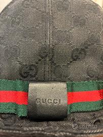Cappello Gucci Bucket Hat in tela monogramma GG