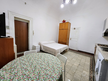 Monolocale arredato vicino Fiera del Mediterraneo