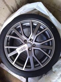 Cerchi con gomme nuovi originali Audi A6