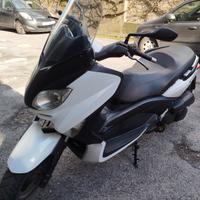 Yamaha xmax 250 abs