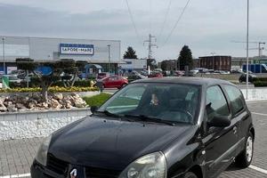 Renault Clio 2ª Serie (3 Porte) – 1.2 Benzina 75 C
